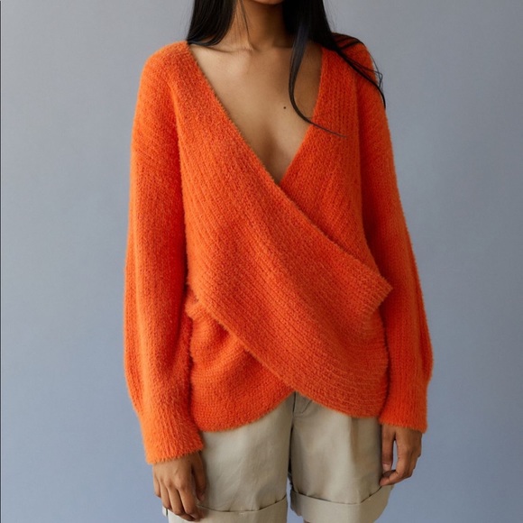 NWT UO Fuzzy Wrap Slouchy Sweater - Orange - Picture 1 of 2